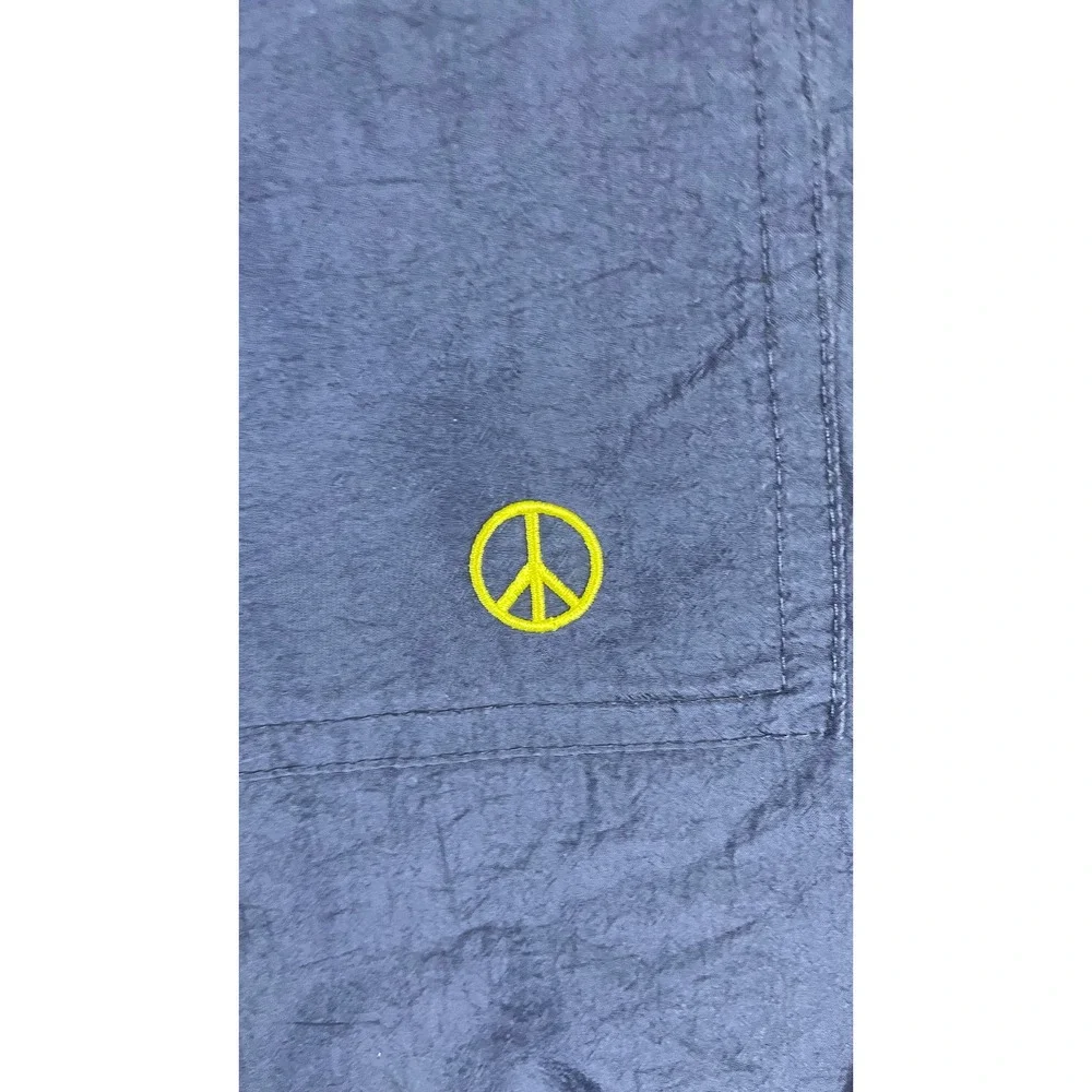 Nike Shorts Mens Large Blue Excellent Graphic Daisy Globe Peace Sign Nylon